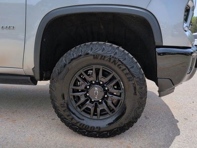 2025 Chevrolet Silverado 2500HD ZR2 4WD