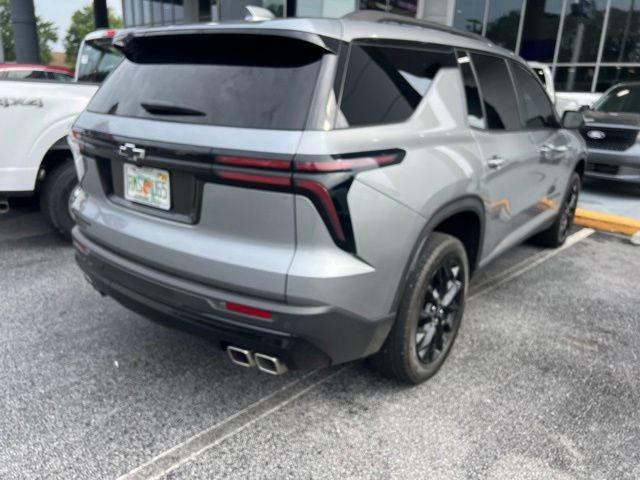 2025 Chevrolet Traverse LT Midnight