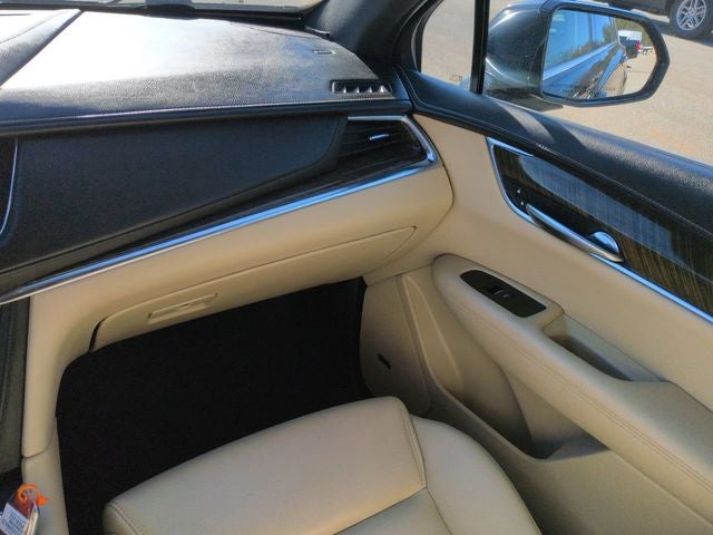 2017 Cadillac XT5 Base