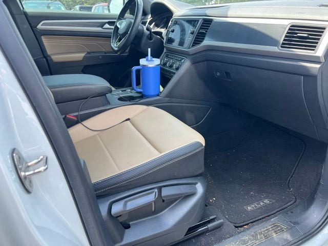 2021 Volkswagen Atlas Cross Sport 3.6L V6 SE w/Technology R-Line