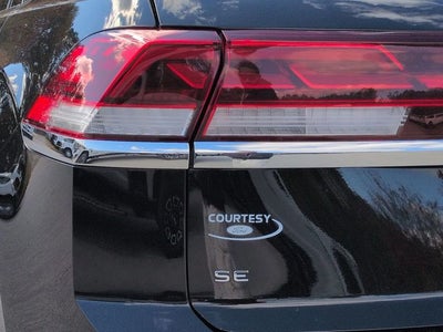 2024 Volkswagen Atlas Cross Sport 2.0T SE w/Technology