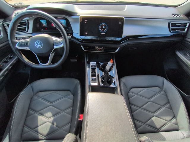 2024 Volkswagen Atlas Cross Sport 2.0T SE w/Technology