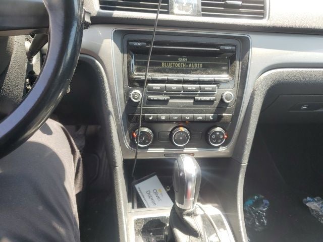 2014 Volkswagen Passat 1.8T Wolfsburg Edition