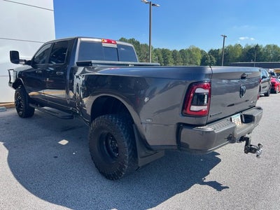 2022 RAM 3500 Big Horn 4WD Night DRW