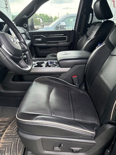 2022 RAM 2500 Laramie 4WD Night