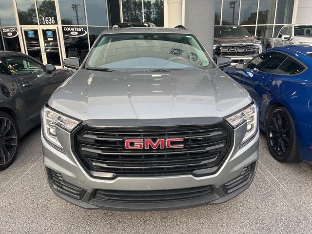 2023 GMC Terrain SLE Elevation