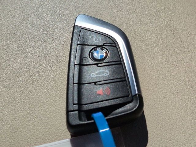 2022 BMW 3 Series 330e xDrive