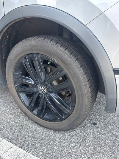 2022 Volkswagen Tiguan 2.0T SE R-Line Black