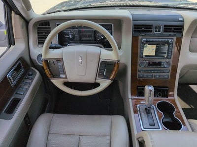 2013 Lincoln Navigator L Base DP