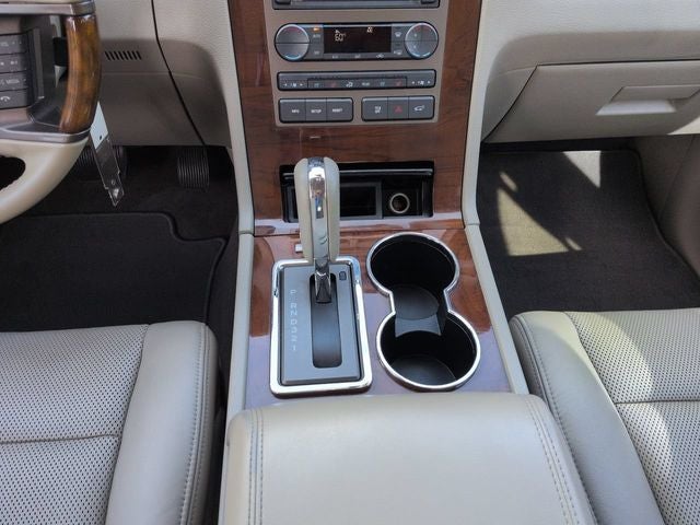 2013 Lincoln Navigator L Base DP