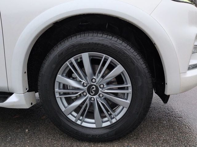 2023 INFINITI QX80 LUXE 4WD