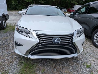 2016 Lexus ES 300h