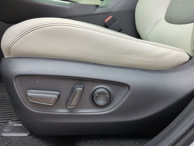 2022 Toyota RAV4 Hybrid Limited AWD