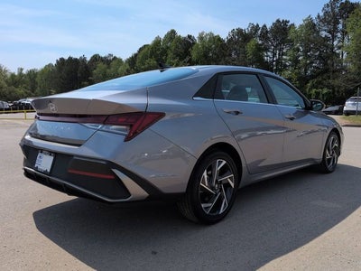 2025 Hyundai Elantra SEL Convenience