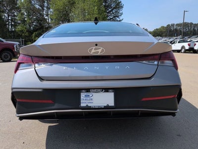 2025 Hyundai Elantra SEL Convenience