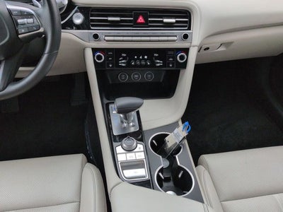 2025 Genesis G70 2.5T