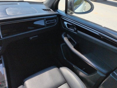 2023 Porsche Macan T AWD