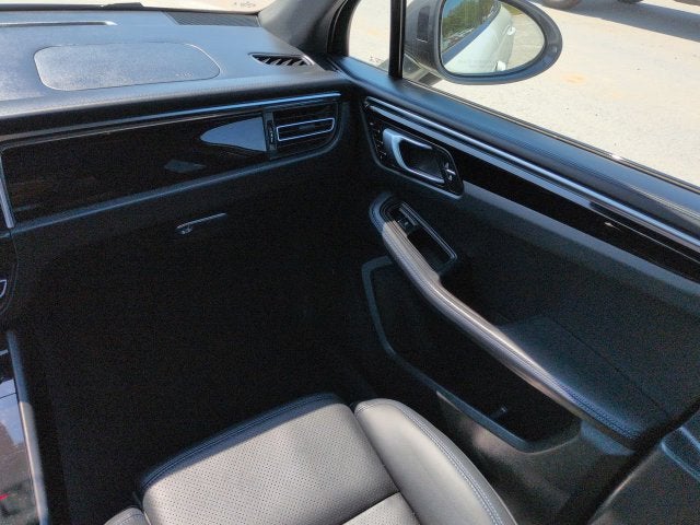 2023 Porsche Macan T AWD
