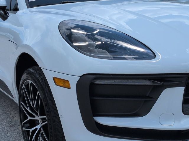 2024 Porsche Macan Base