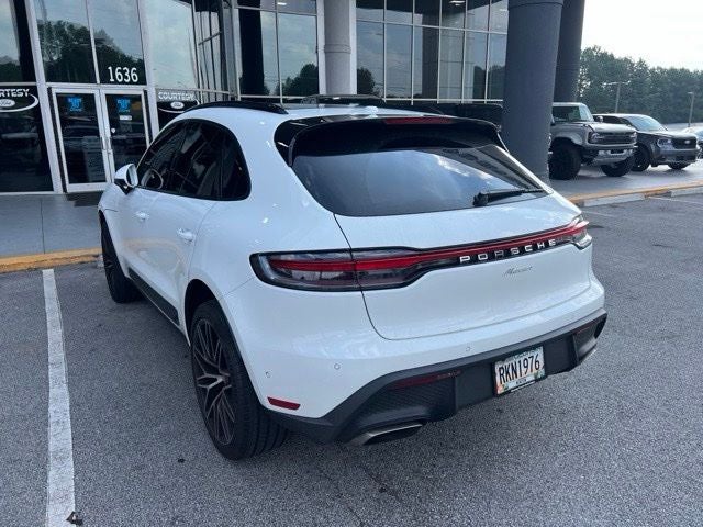 2024 Porsche Macan Base