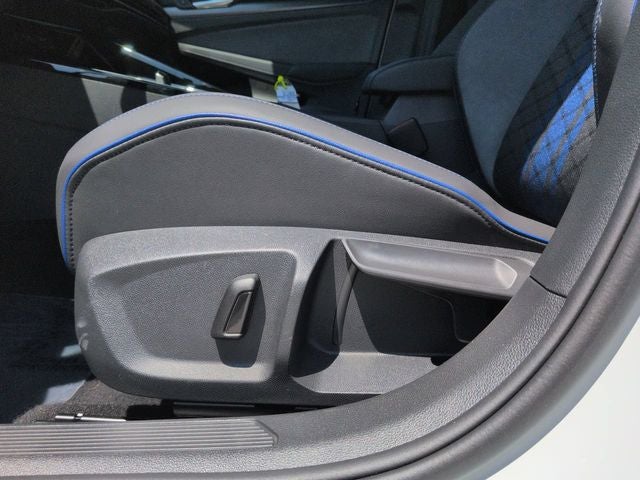 2026 Volkswagen Golf R Base AWD Euro