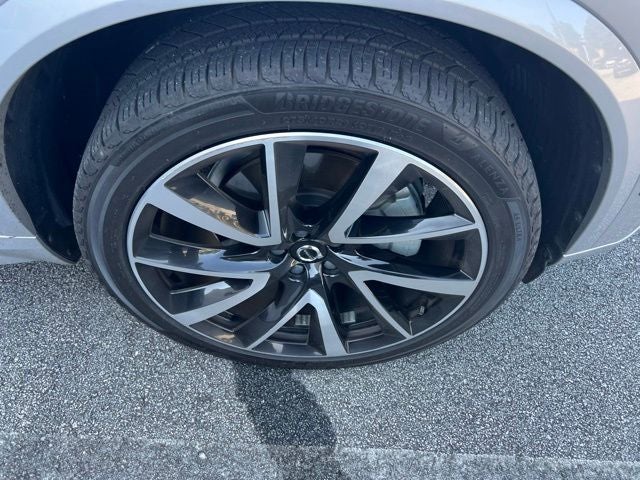 2023 Volvo XC90 B5 Plus AWD